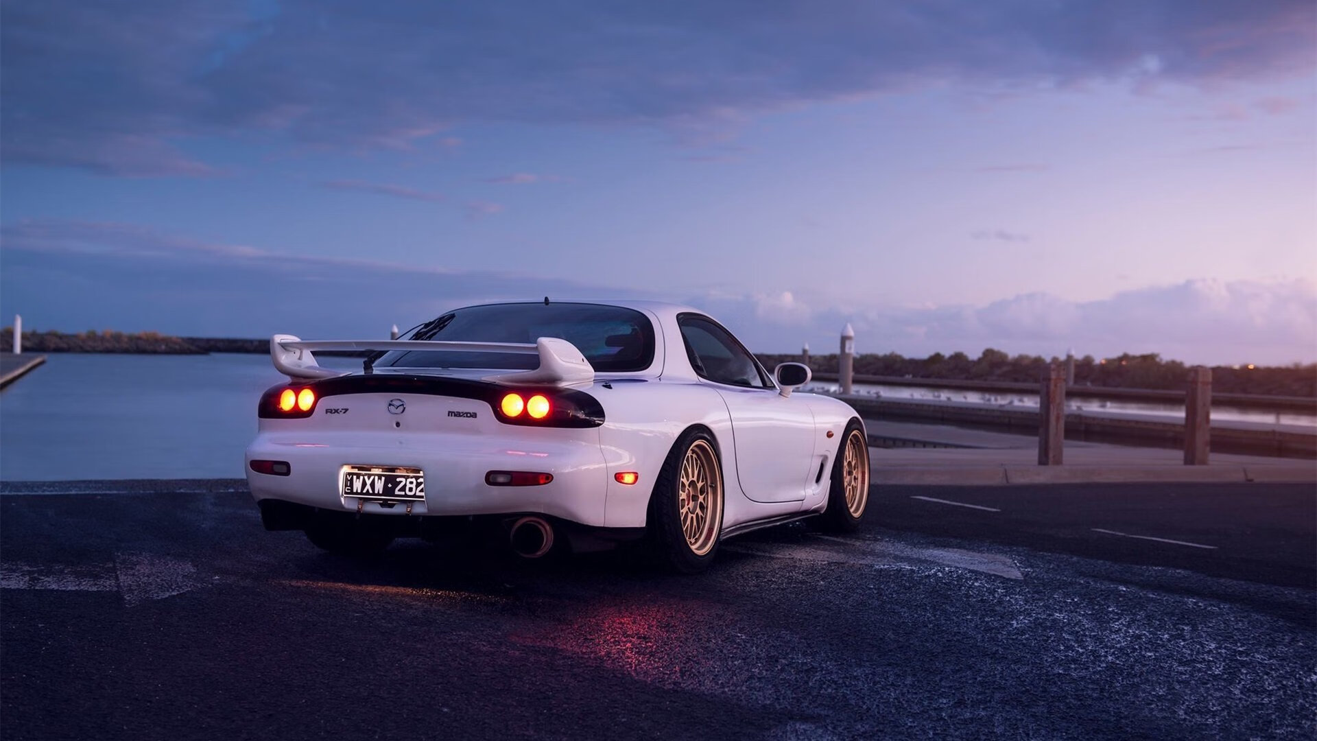 弗赖堡趁虚而入,淘汰了德国足协杯赛的对手,德甲弗赖堡的战术打法