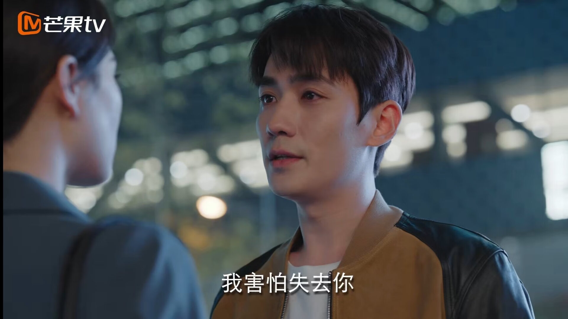 爱游戏官方-库里训练中命中率惊人状态回归，库里本赛季三项命中率