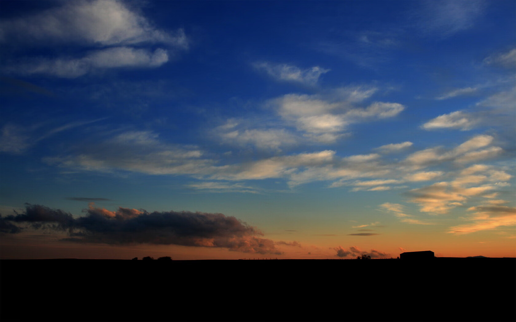 爱游戏体育-美洲杯决战瞬间：超级巨星的关键表现，美洲杯决赛打平