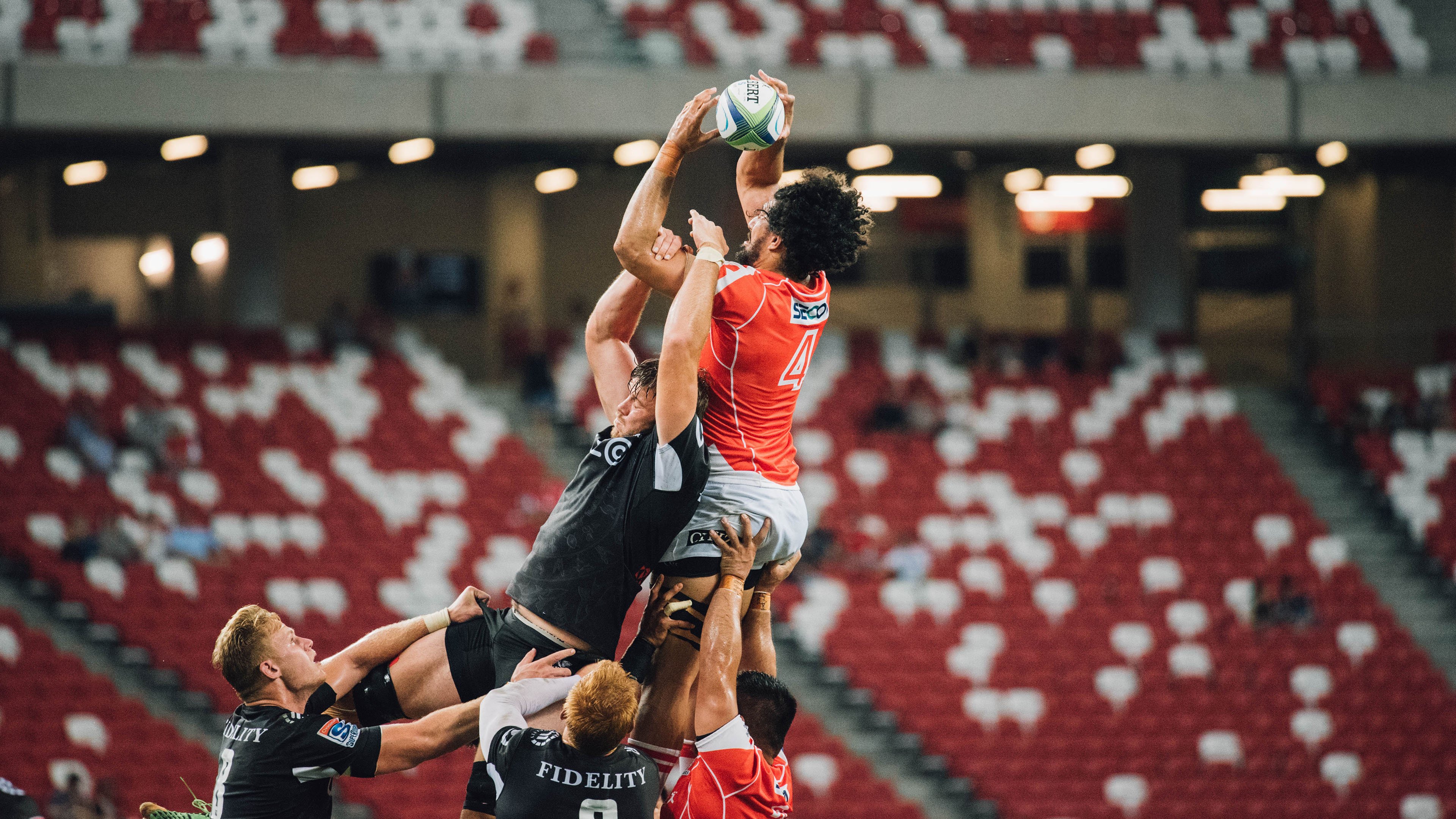 “虚拟场景与真实比赛无缝植入：未来观赛体验的终极升级”，虚拟现实场景制作